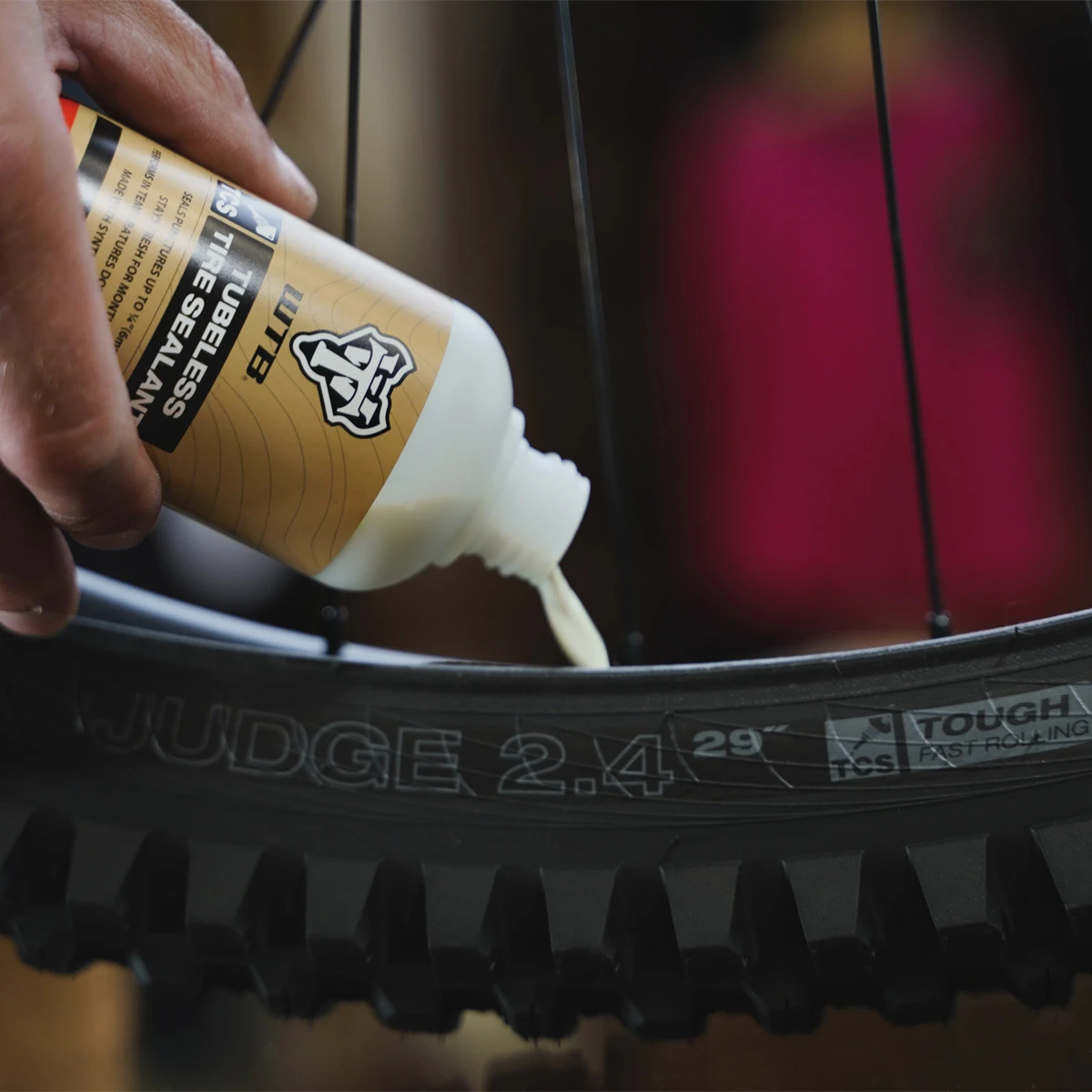 WTB TCS Tubeless Tire Sealant - 473ml – Image 2